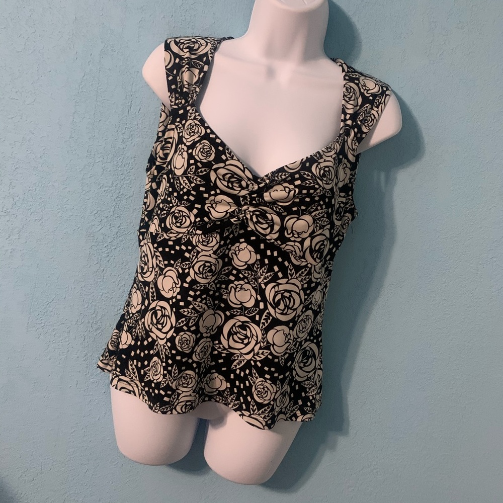 White House Black Market Sleeveless Blouse